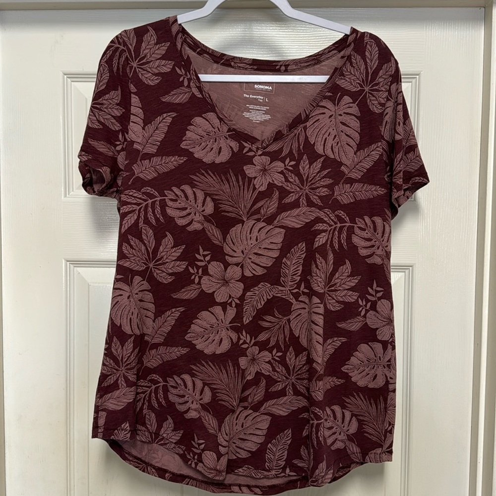 Sonoma Everyday V Neck Tee - Size:L